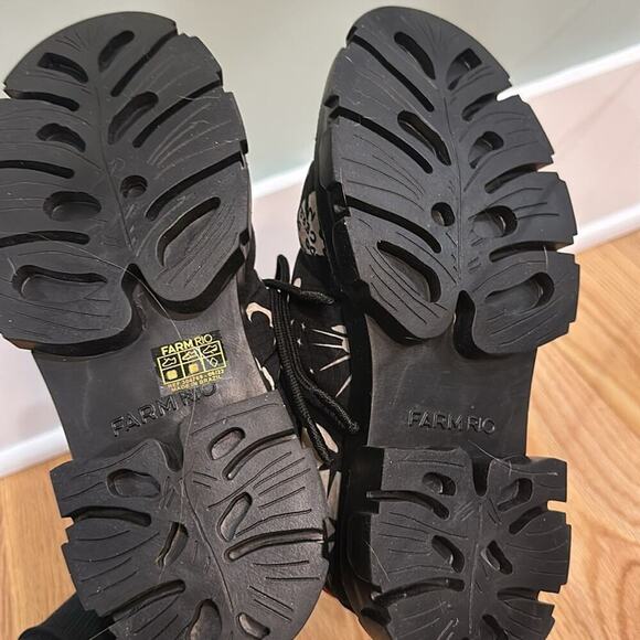 NWT FARM RIO Black Cerrado Sky Lug Sole Ankle Boot In Cerrado Sky - Picture 7 of 11